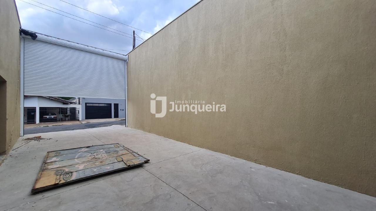 Galpão para alugar, 4 vagas, no bairro Areião em Piracicaba - SP