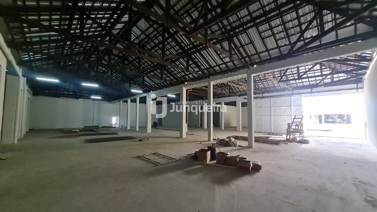 Galpão para alugar, 4 vagas, no bairro Areião em Piracicaba - SP