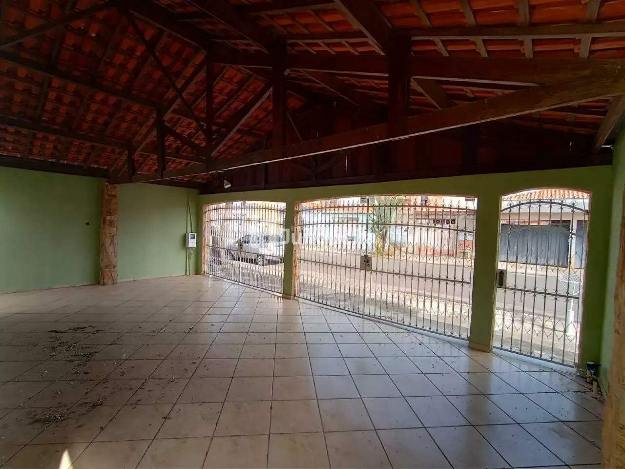 Casa para alugar, 3 quartos, sendo 1 suíte, 2 vagas, no bairro Mário Dedini em Piracicaba - SP