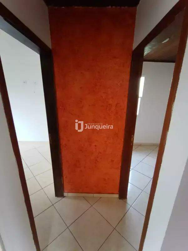 Casa para alugar, 3 quartos, sendo 1 suíte, 2 vagas, no bairro Mário Dedini em Piracicaba - SP
