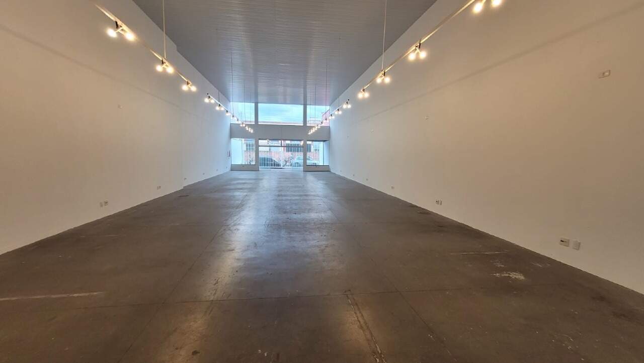 Salão para alugar, 3 vagas, no bairro Centro em Piracicaba - SP