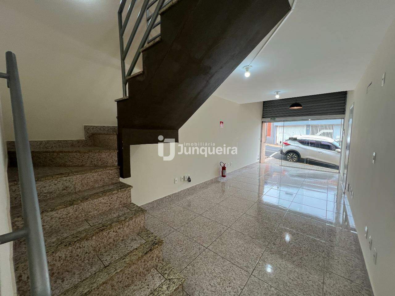 Sala Comercial para alugar, no bairro Centro em Rio das Pedras - SP