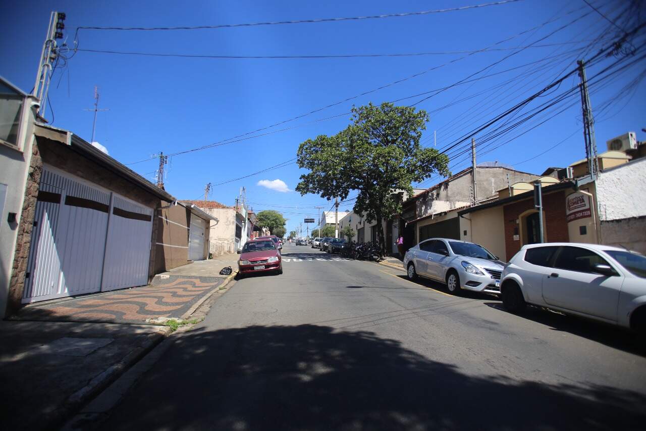 Casa Comercial à venda, 3 quartos, 2 vagas, no bairro Cidade Alta em Piracicaba - SP