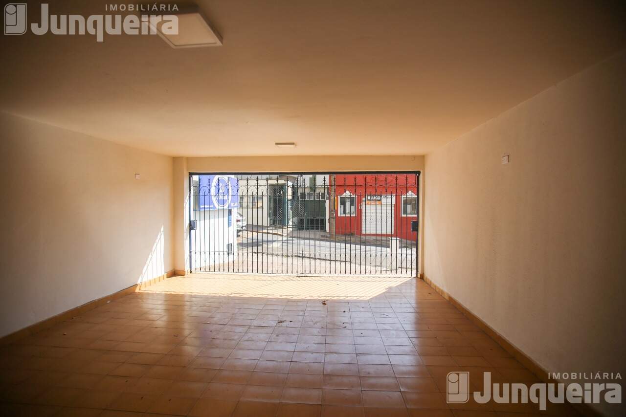 Casa Comercial à venda, 1 quarto, sendo 1 suíte, 6 vagas, no bairro Centro em Piracicaba - SP