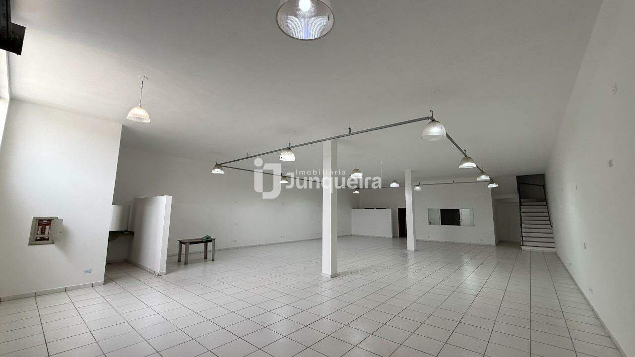 Salão para alugar, no bairro Santa Terezinha em Piracicaba - SP