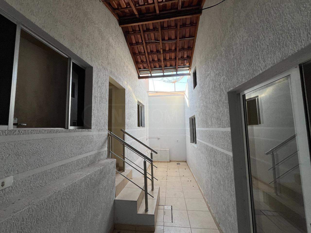 Casa à venda, 3 quartos, sendo 1 suíte, 2 vagas, no bairro Jardim Brasília em Piracicaba - SP