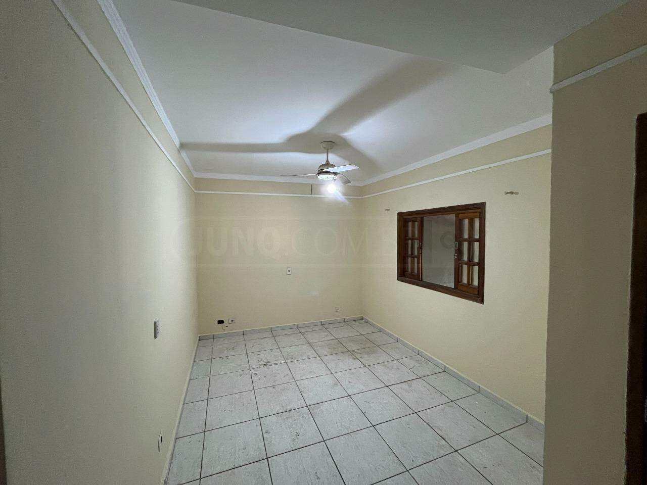 Casa à venda, 3 quartos, sendo 1 suíte, 2 vagas, no bairro Jardim Brasília em Piracicaba - SP