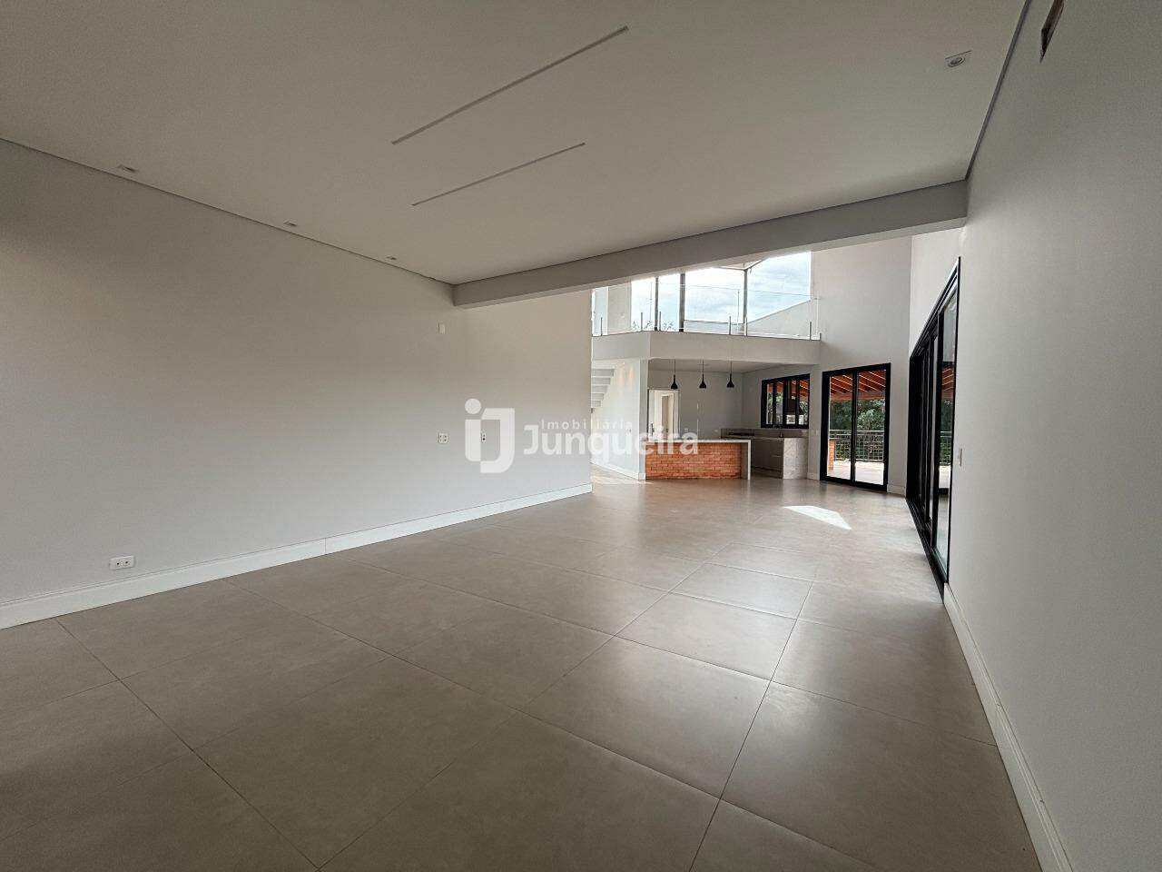 Casa em Condomínio à venda no Park Campestre I, 3 quartos, sendo 3 suítes, 3 vagas, no bairro Park Campestre em Piracicaba - SP