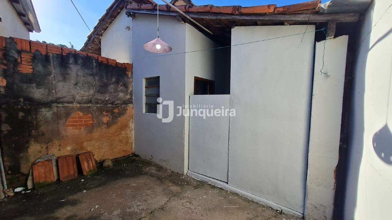 Casa para alugar, 1 quarto, 1 vaga, no bairro Vila Rezende em Piracicaba - SP