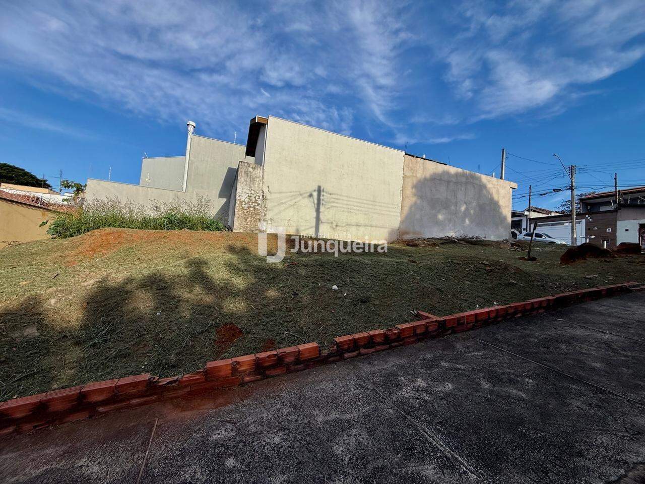 Terreno à venda, no bairro Jardim Diamante em Piracicaba - SP