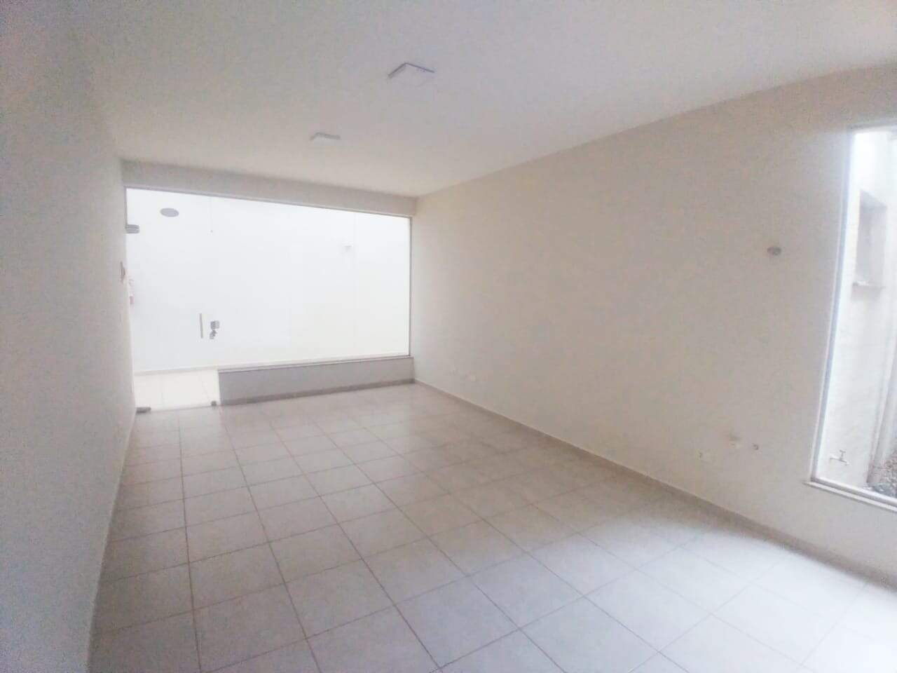 Sala Comercial para alugar, no bairro Vila Rezende em Piracicaba - SP