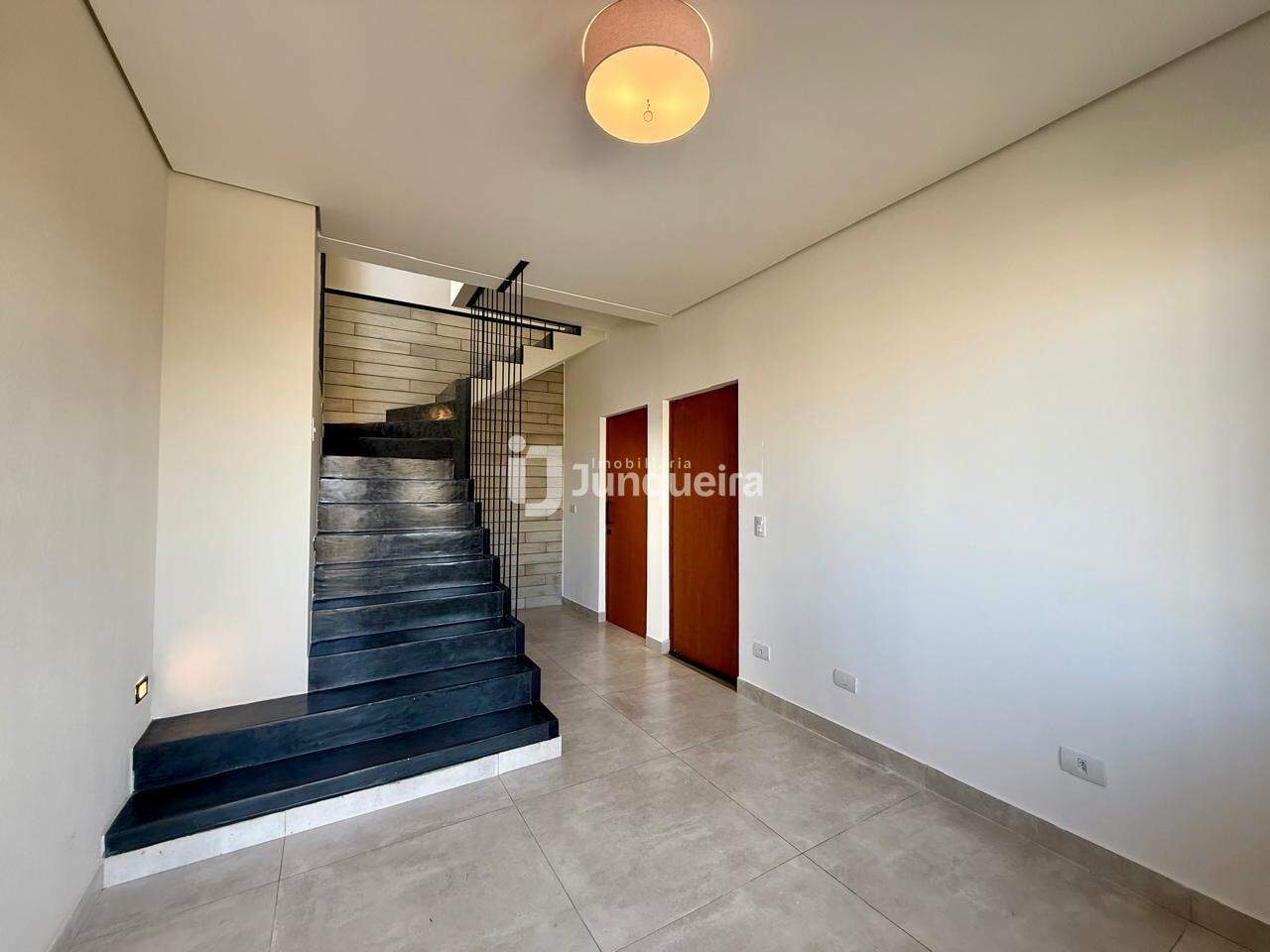 Casa em Condomínio à venda no Reserva do Engenho , 4 quartos, sendo 3 suítes, 4 vagas, no bairro Reserva do Engenho em Piracicaba - SP