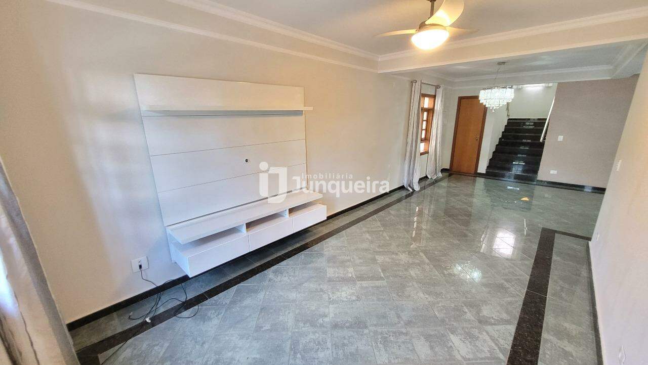 Casa em Condomínio para alugar no Terras de Piracicaba IV, 3 quartos, sendo 1 suíte, 2 vagas, no bairro Terras de Piracicaba em Piracicaba - SP