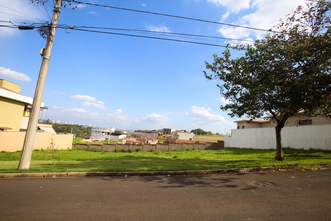 Terreno em Condomínio à venda no Damha I, no bairro Damha em Piracicaba - SP