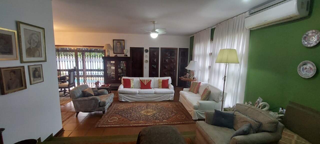 Casa à venda, 4 quartos, sendo 2 suítes, 3 vagas, no bairro Nova Piracicaba em Piracicaba - SP