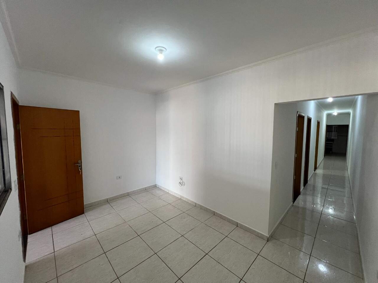Casa para alugar, 3 quartos, sendo 1 suíte, 2 vagas, no bairro Jardim São Carlos em Rio das Pedras - SP