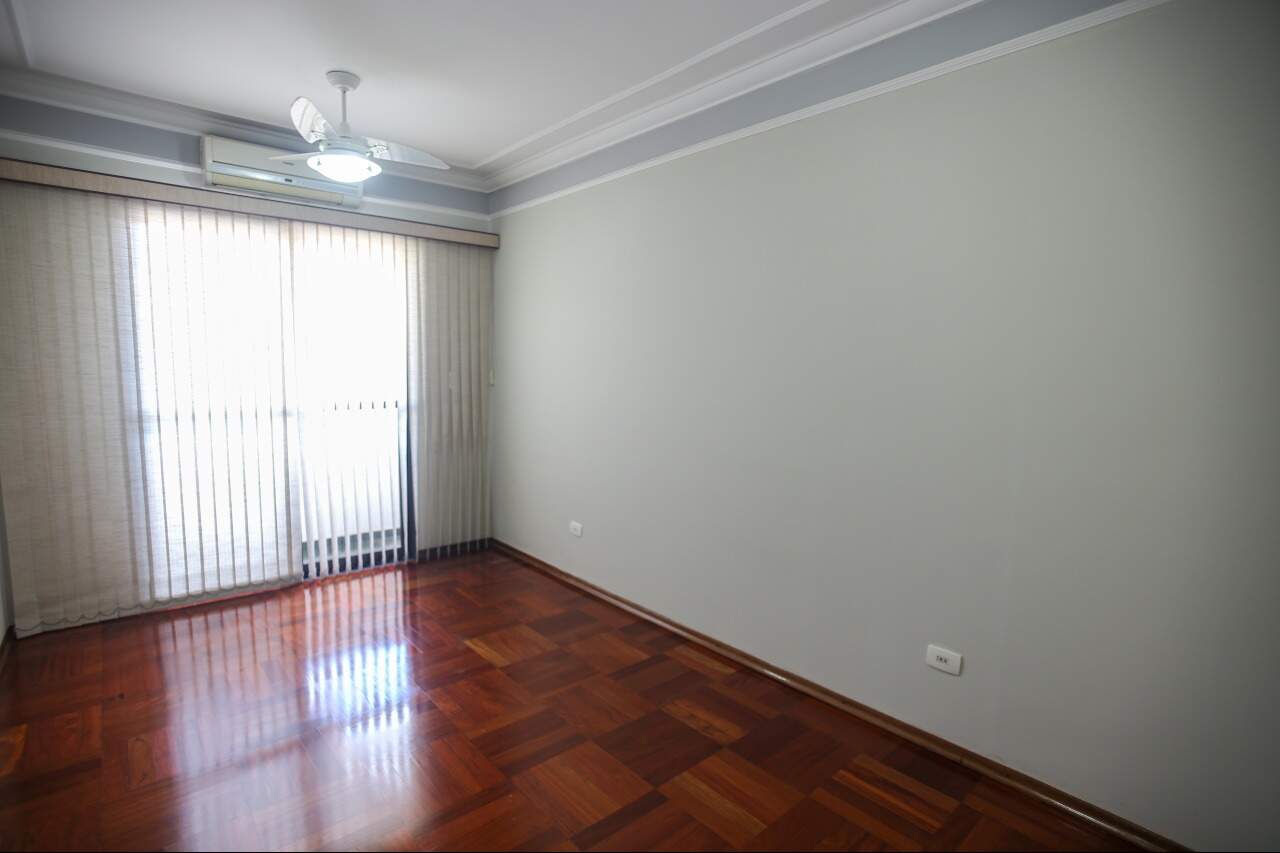 Apartamento à venda no Londres , 3 quartos, sendo 1 suíte, 2 vagas, no bairro Centro em Piracicaba - SP