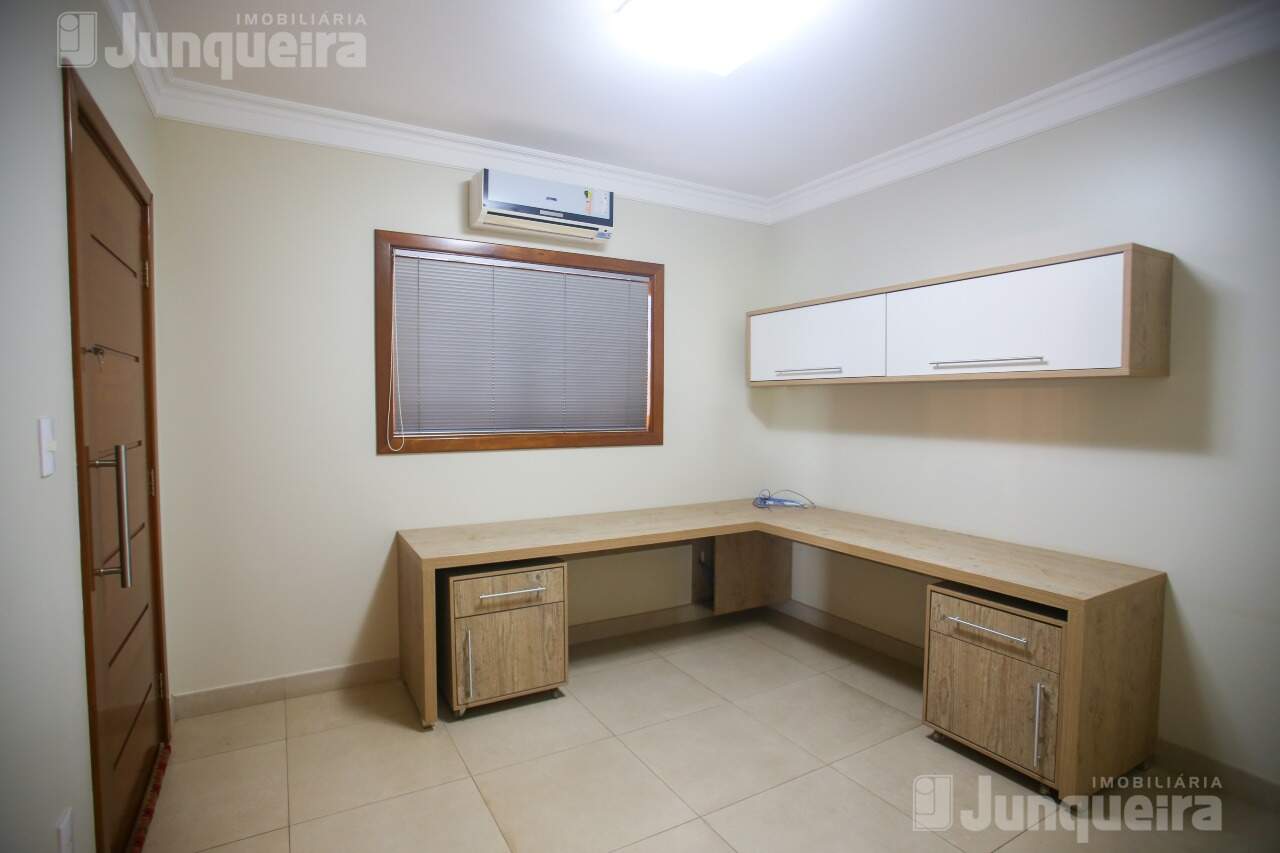 Casa em Condomínio à venda no Convívio Village Rio das Pedras, 3 quartos, sendo 1 suíte, 2 vagas, no bairro Santa Maria em Rio das Pedras - SP