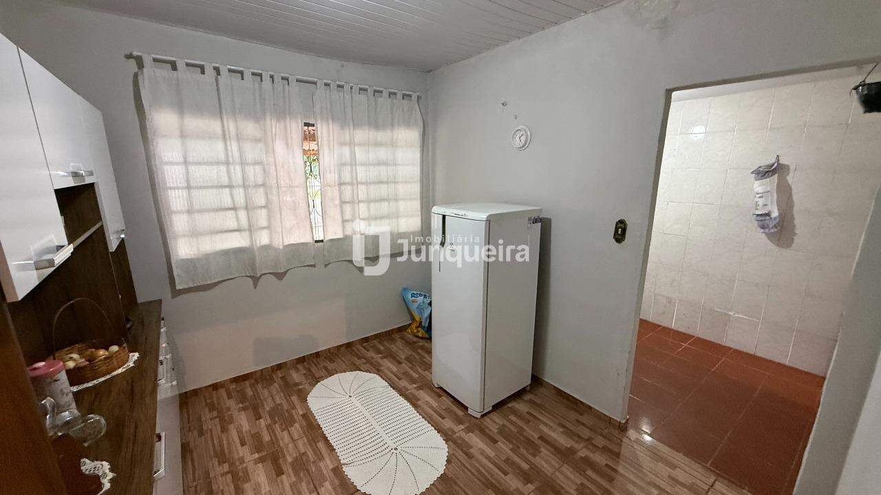 Casa para alugar, 2 quartos, 3 vagas, no bairro Santa Terezinha em Piracicaba - SP