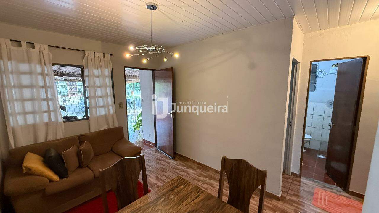 Casa para alugar, 2 quartos, 3 vagas, no bairro Santa Terezinha em Piracicaba - SP