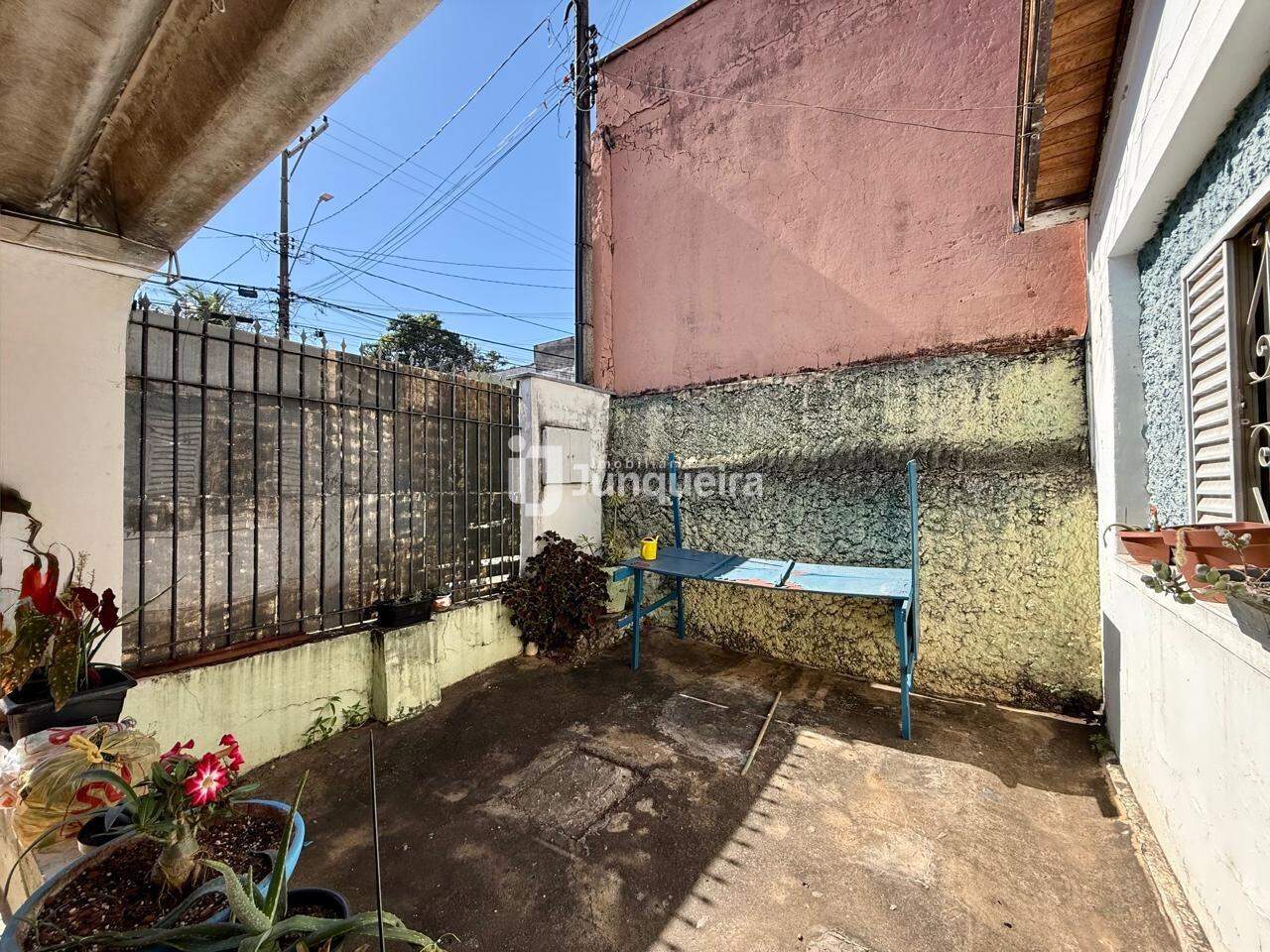 Casa à venda, 2 quartos, 1 vaga, no bairro Higienópolis em Piracicaba - SP