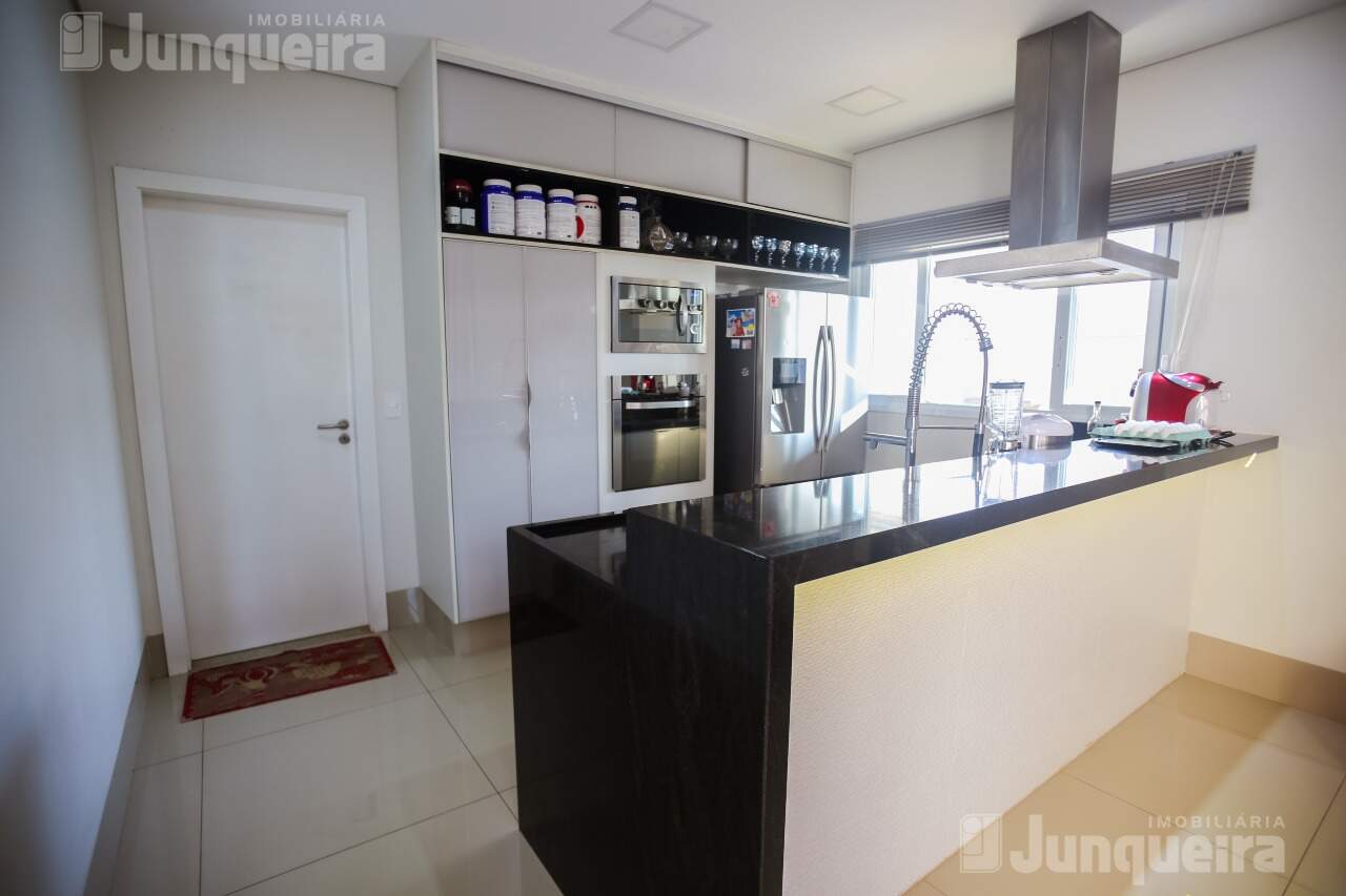Casa em Condomínio para alugar no Parque dos Ypes , 3 quartos, sendo 1 suíte, 4 vagas, no bairro Parque dos Ypes em Piracicaba - SP