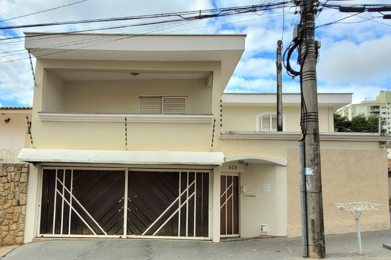 Casa à venda, 4 quartos, sendo 2 suítes, 2 vagas, no bairro Vila Monteiro em Piracicaba - SP