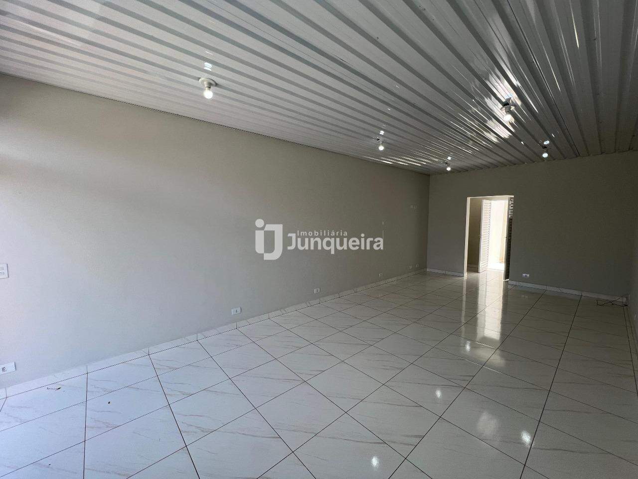 Salão para alugar, 1 vaga, no bairro Centro em Rio das Pedras - SP