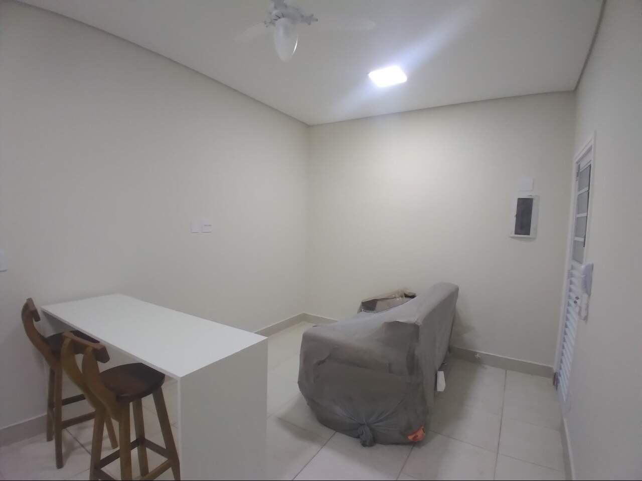 Kitnet para alugar, 1 quarto, 1 vaga, no bairro Dois Córregos em Piracicaba - SP