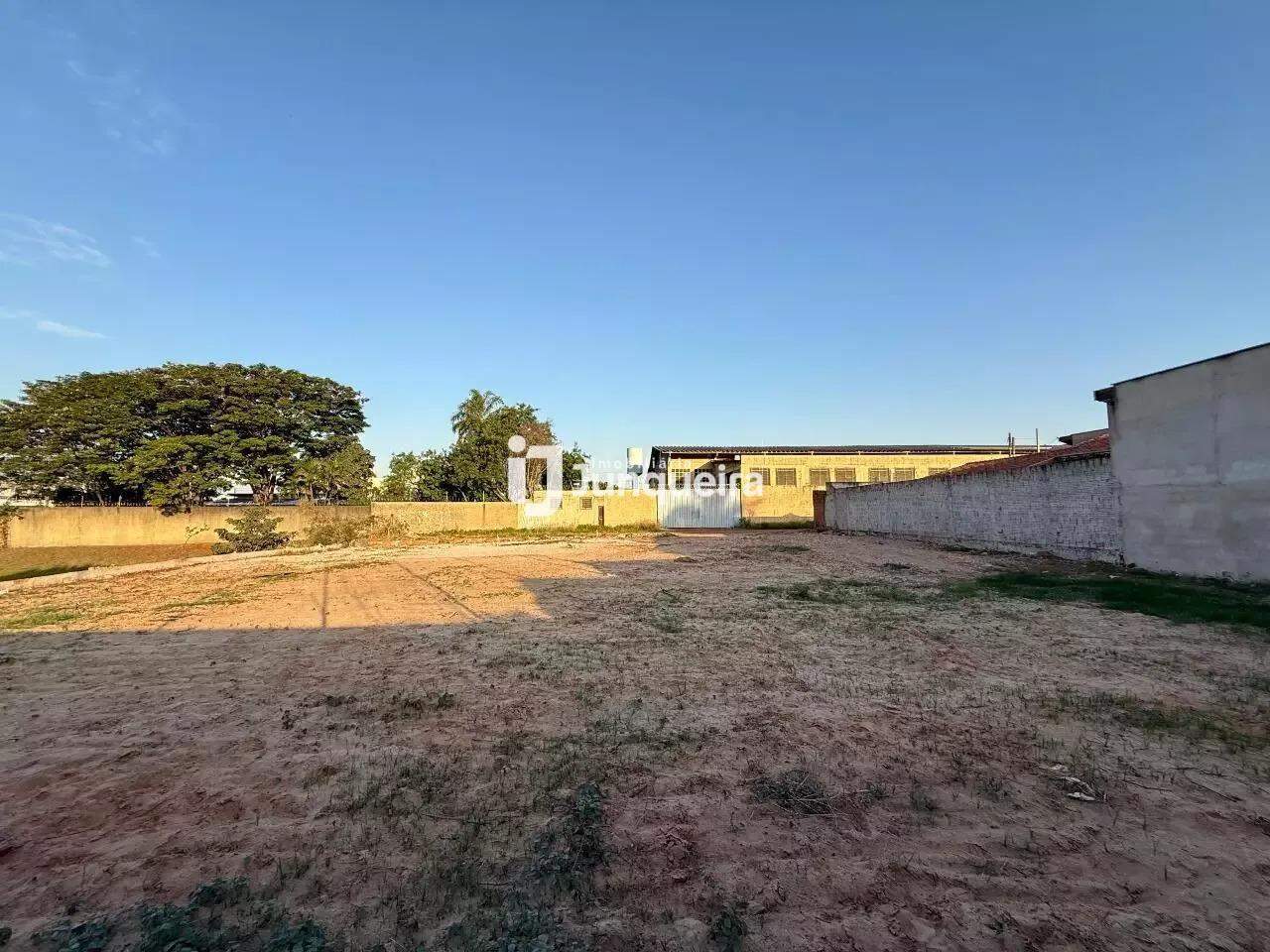 Terreno para alugar, no bairro Astúrias em Piracicaba - SP
