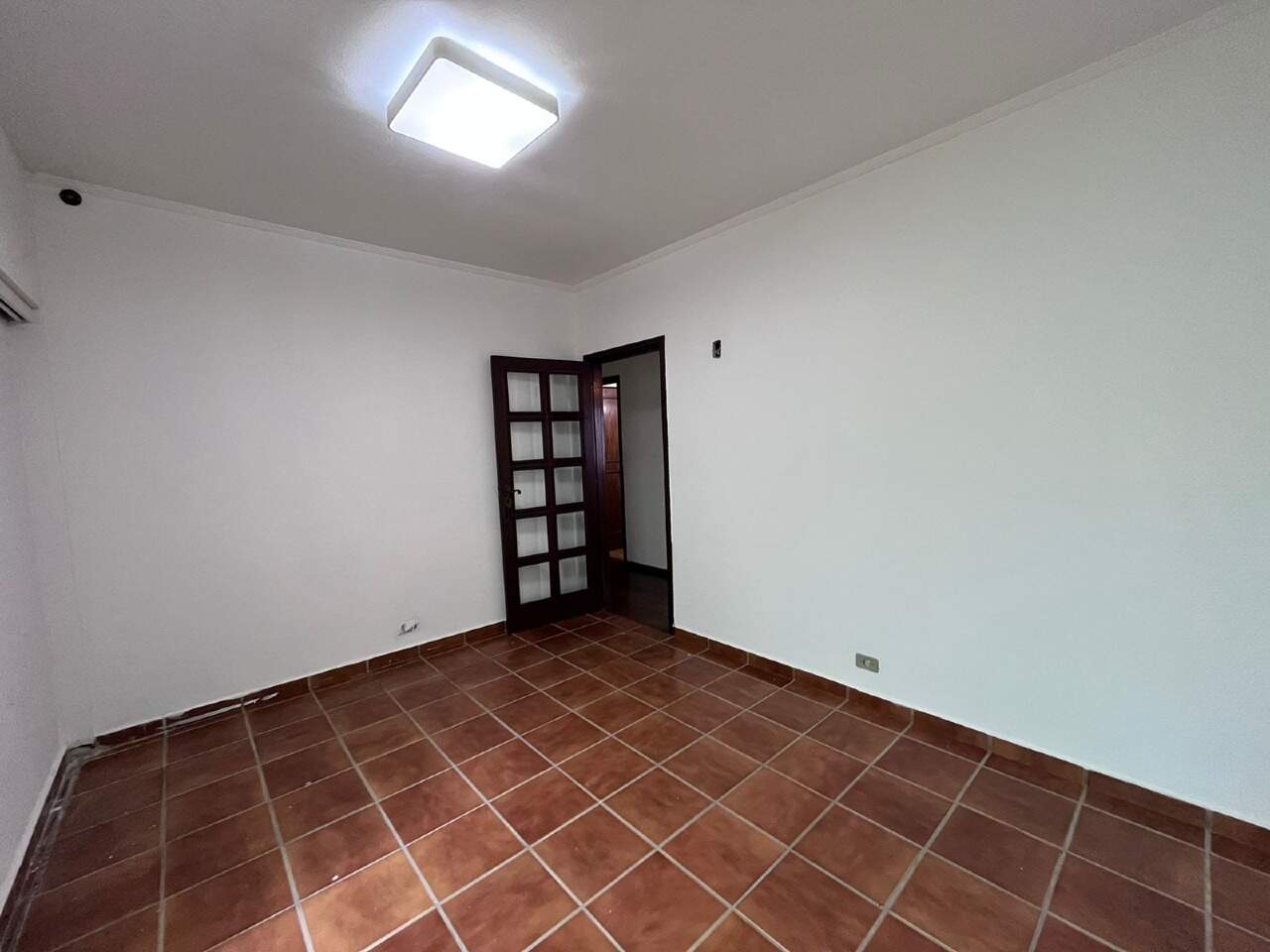 Casa à venda, 3 quartos, sendo 1 suíte, 2 vagas, no bairro Cidade Alta em Piracicaba - SP