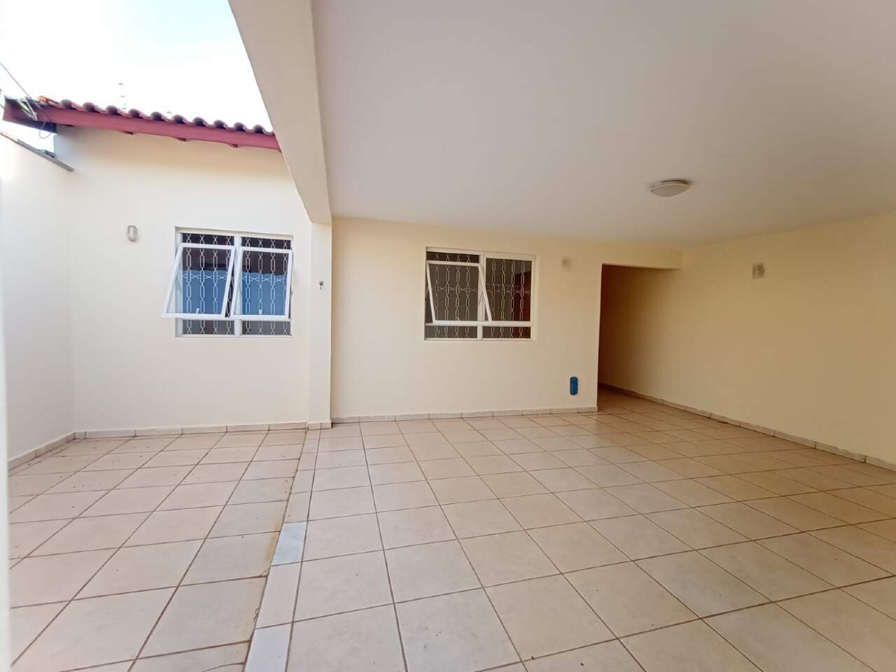 Casa para alugar, 2 quartos, 3 vagas, no bairro Santa Rosa em Piracicaba - SP