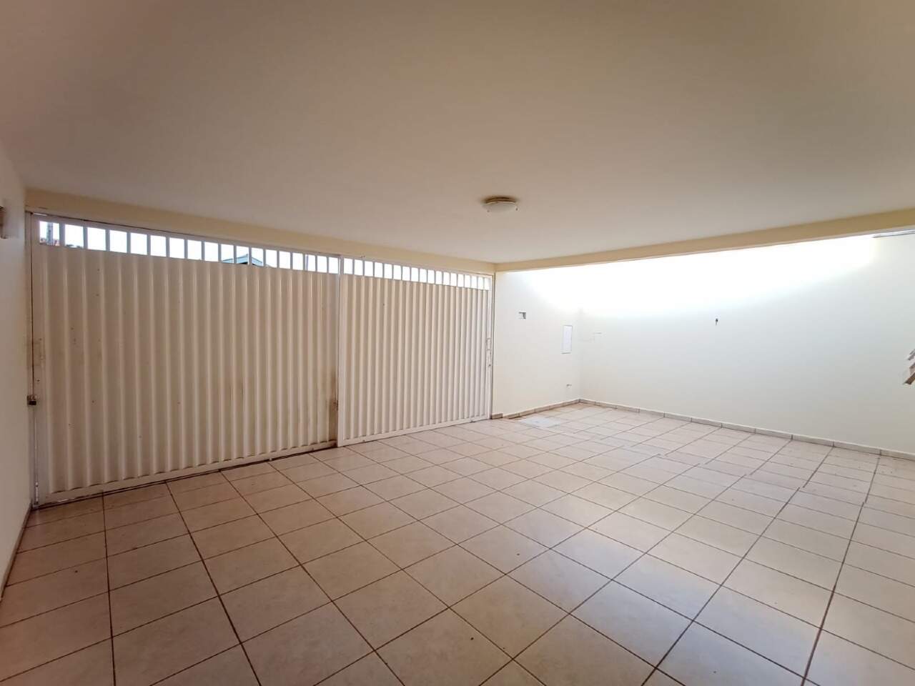 Casa para alugar, 2 quartos, 3 vagas, no bairro Santa Rosa em Piracicaba - SP