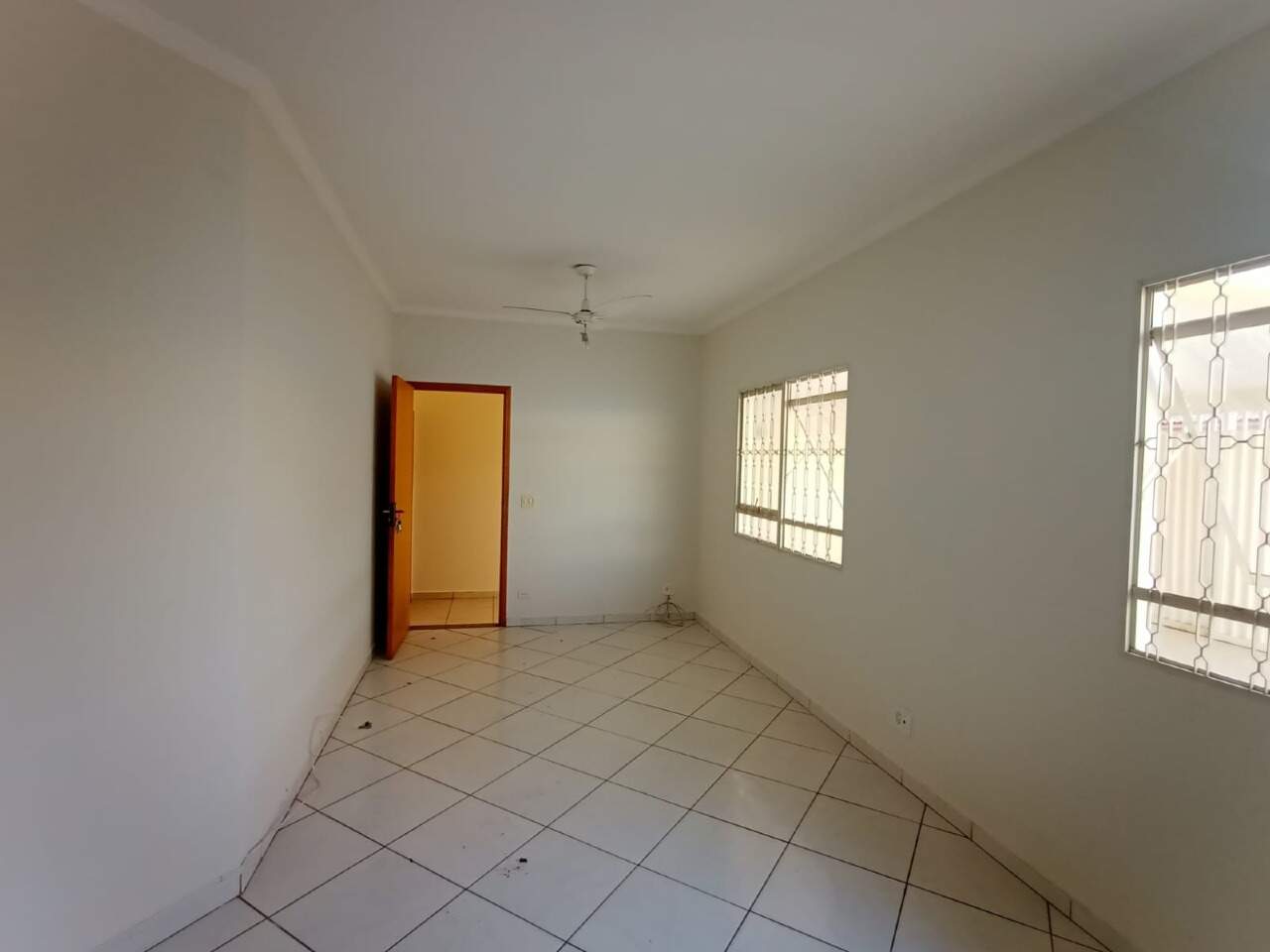 Casa para alugar, 2 quartos, 3 vagas, no bairro Santa Rosa em Piracicaba - SP