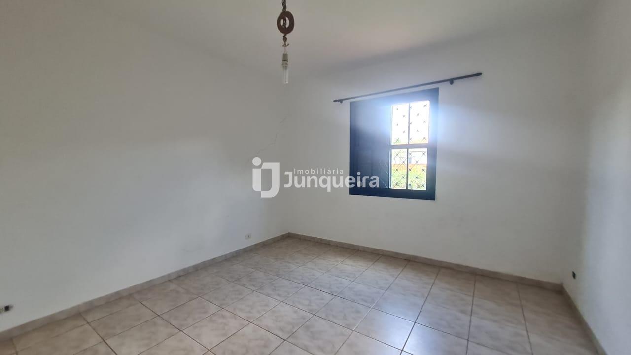 Chácara para alugar, 3 quartos, sendo 1 suíte, 2 vagas, no bairro Água Seca em Piracicaba - SP