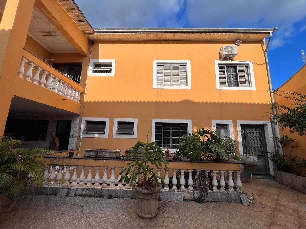 Casa à venda, 3 quartos, sendo 1 suíte, 3 vagas, no bairro Jardim Abaeté em Piracicaba - SP