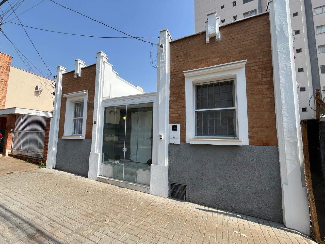 Casa Comercial para alugar, no bairro Centro em Piracicaba - SP