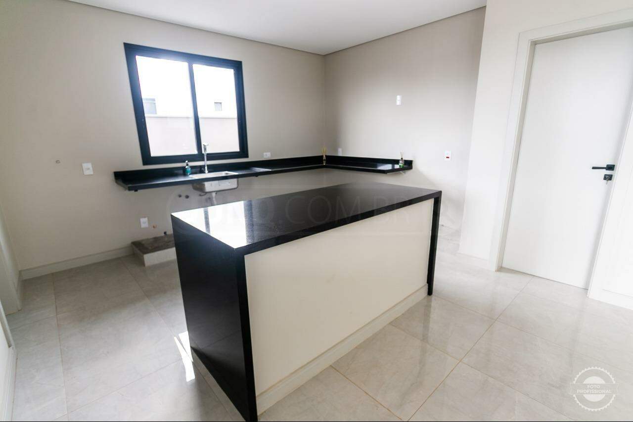 Casa em Condomínio à venda no Villa D'Aquila, 4 quartos, sendo 2 suítes, 4 vagas, no bairro Villa D'áquila em Piracicaba - SP