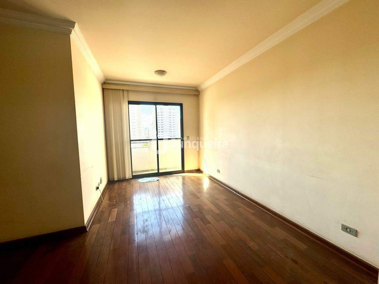 Apartamento à venda no Nova York, 3 quartos, sendo 1 suíte, 1 vaga, no bairro Centro em Piracicaba - SP