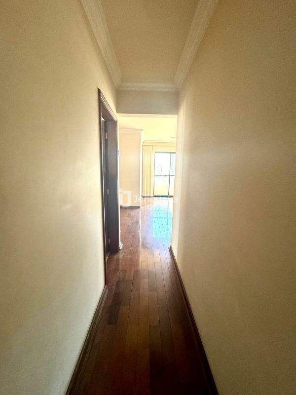 Apartamento à venda no Nova York, 3 quartos, sendo 1 suíte, 1 vaga, no bairro Centro em Piracicaba - SP