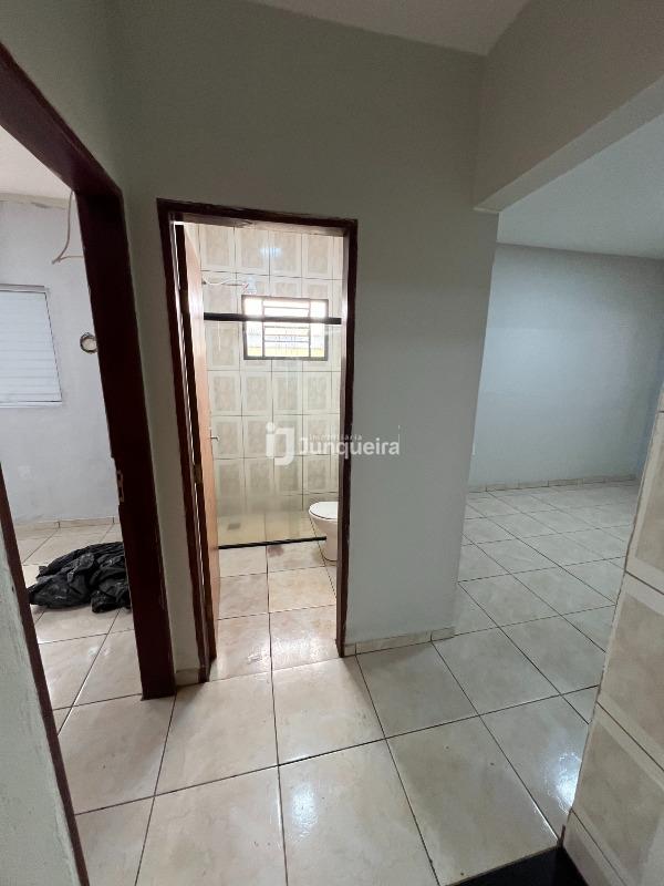 Casa para alugar, 4 quartos, sendo 2 suítes, 3 vagas, no bairro Residencial Luiz Massud Coury em Rio das Pedras - SP