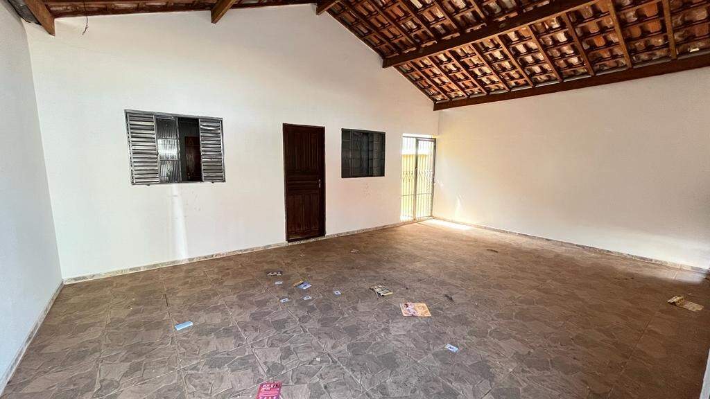Casa para alugar, 4 quartos, sendo 2 suítes, 3 vagas, no bairro Residencial Luiz Massud Coury em Rio das Pedras - SP