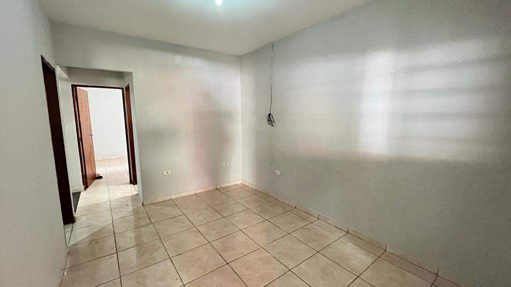 Casa para alugar, 4 quartos, sendo 2 suítes, 3 vagas, no bairro Residencial Luiz Massud Coury em Rio das Pedras - SP