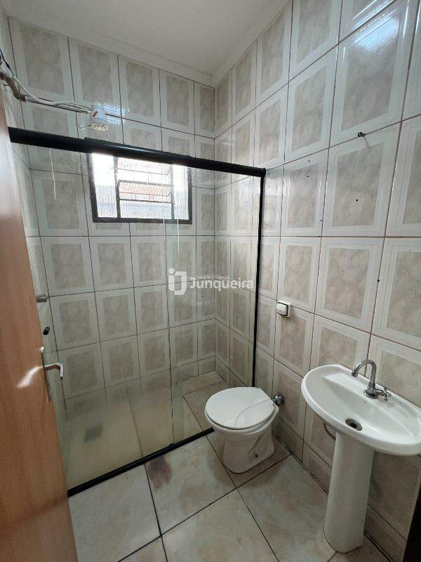 Casa para alugar, 4 quartos, sendo 2 suítes, 3 vagas, no bairro Residencial Luiz Massud Coury em Rio das Pedras - SP