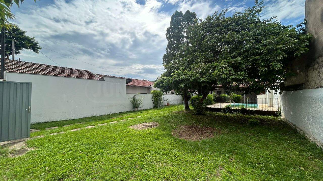 Edícula para alugar, 1 quarto, 1 vaga, no bairro Santa Terezinha em Piracicaba - SP