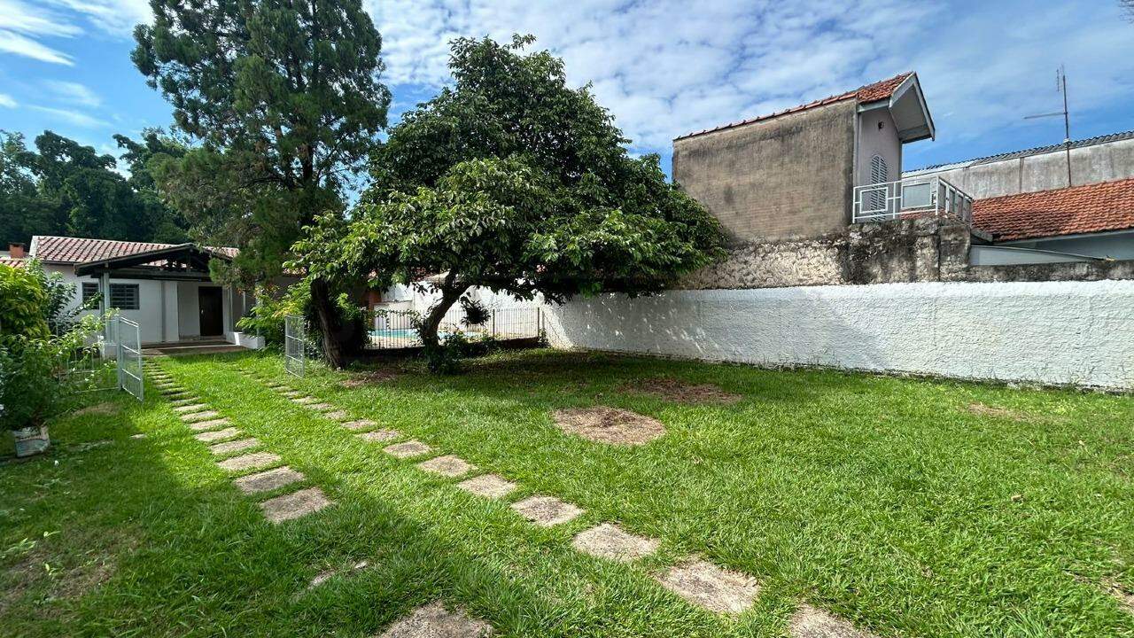 Edícula para alugar, 1 quarto, 1 vaga, no bairro Santa Terezinha em Piracicaba - SP