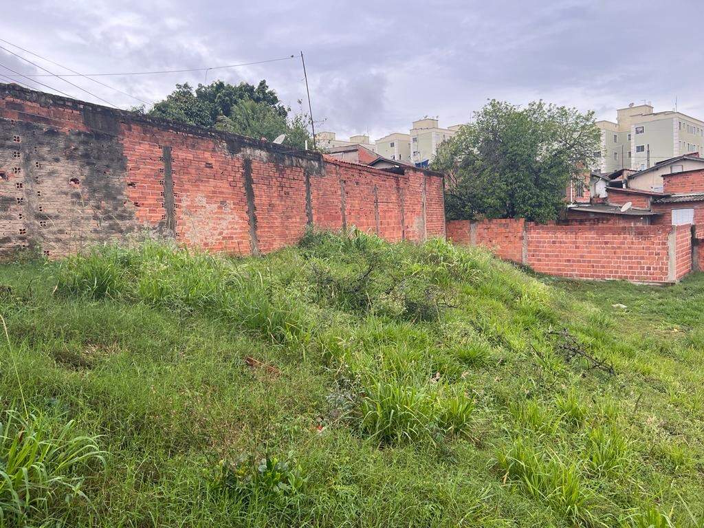 Terreno à venda, no bairro Piracicamirim em Piracicaba - SP
