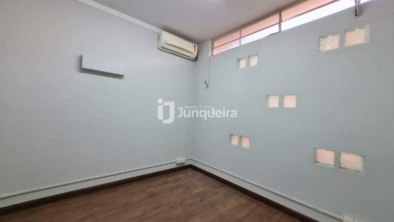 Casa Comercial para alugar, 4 vagas, no bairro São Judas em Piracicaba - SP