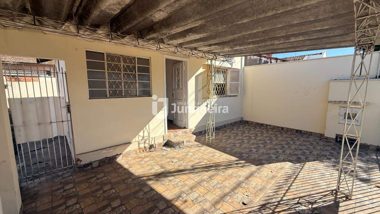 Casa para alugar, 2 quartos, 1 vaga, no bairro Parque Bela Vista em Piracicaba - SP