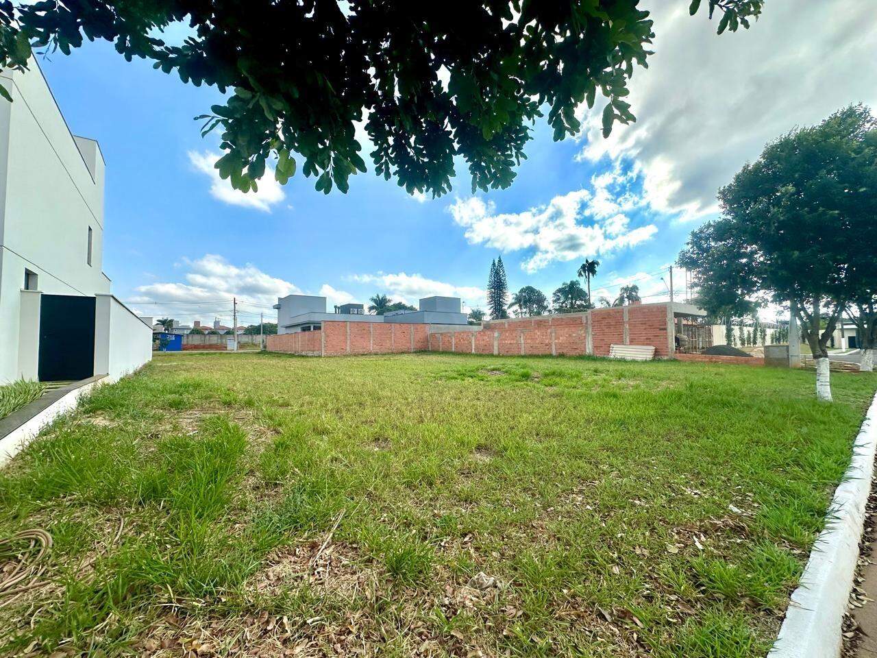 Terreno em Condomínio à venda no Novo Campestre, no bairro Campestre em Piracicaba - SP